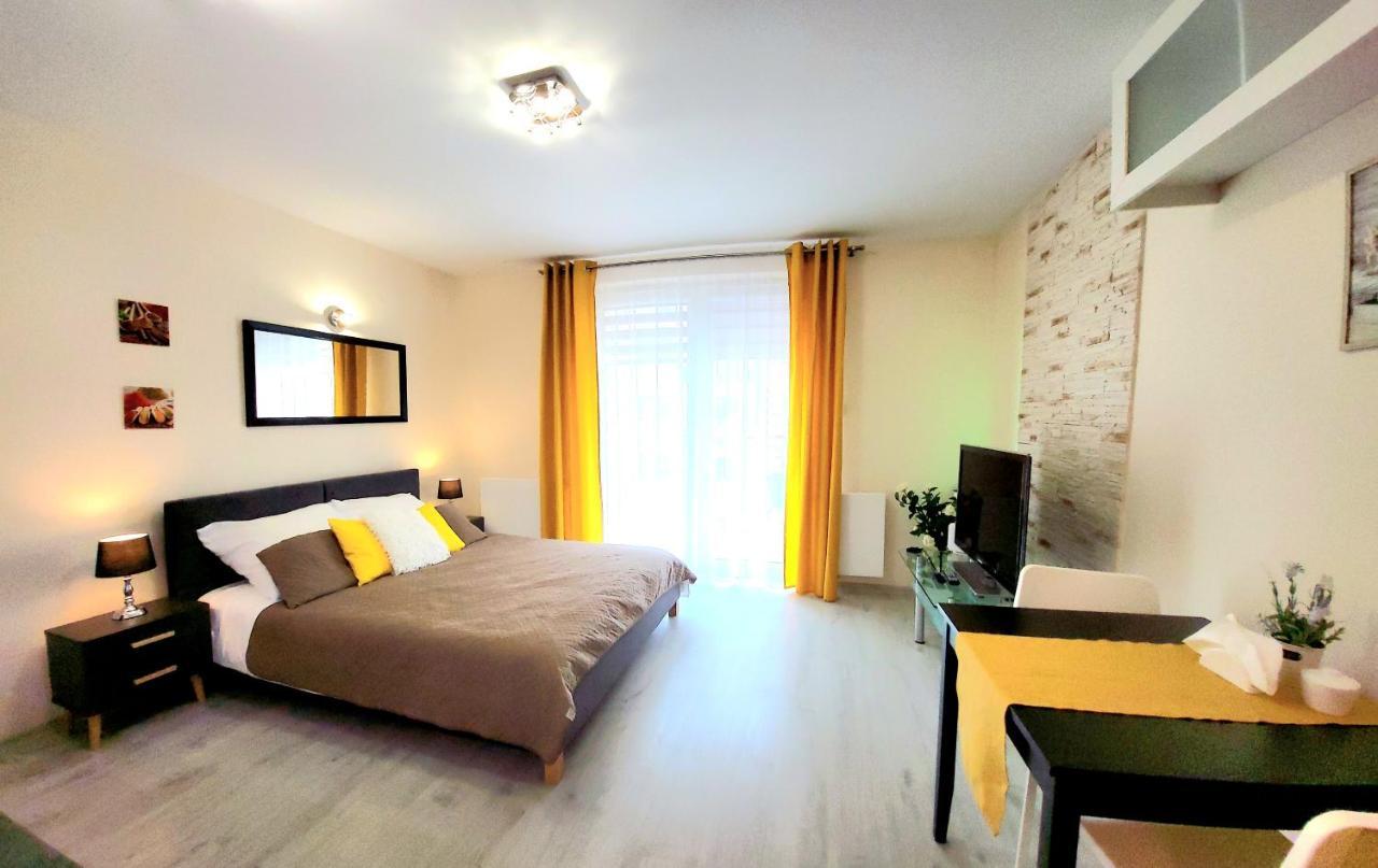 Cracow Novum Apartment Downtown 4 Persons Krakow Exterior photo